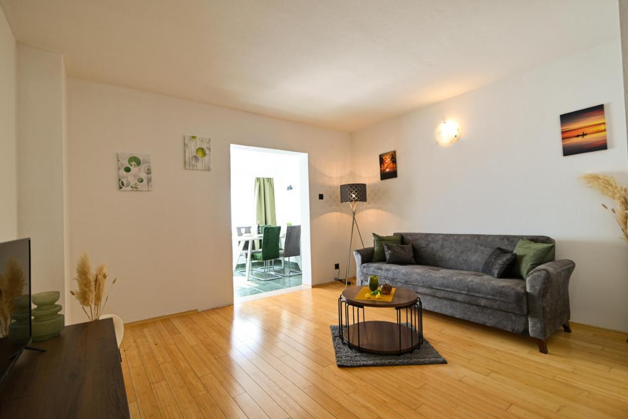 Apartmani Cesarica Trogir Exterior foto