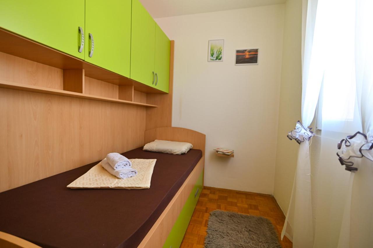 Apartmani Cesarica Trogir Exterior foto