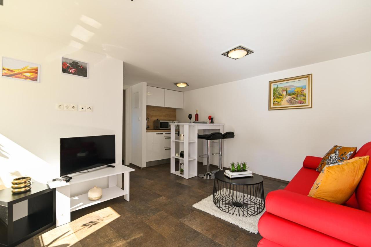 Apartmani Cesarica Trogir Exterior foto