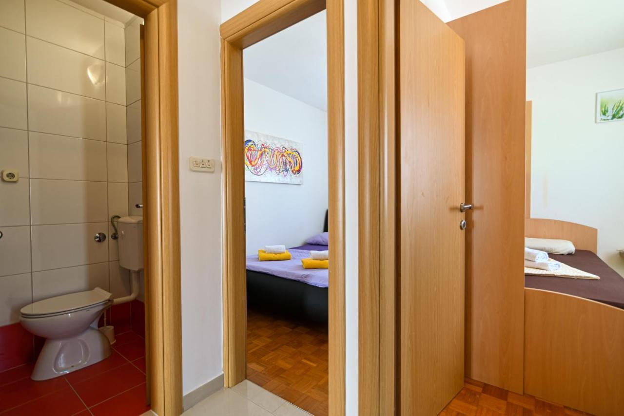 Apartmani Cesarica Trogir Exterior foto