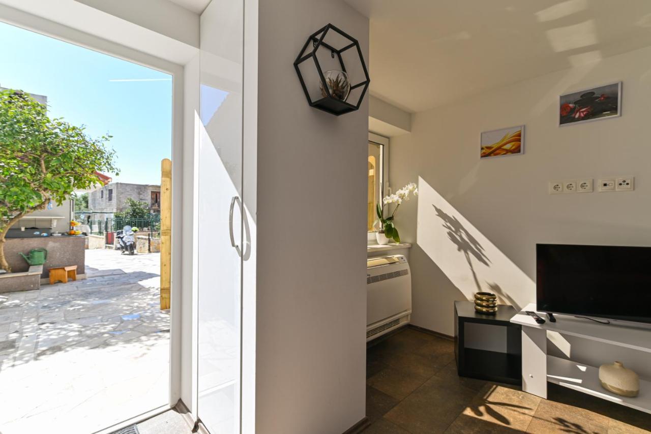 Apartmani Cesarica Trogir Exterior foto